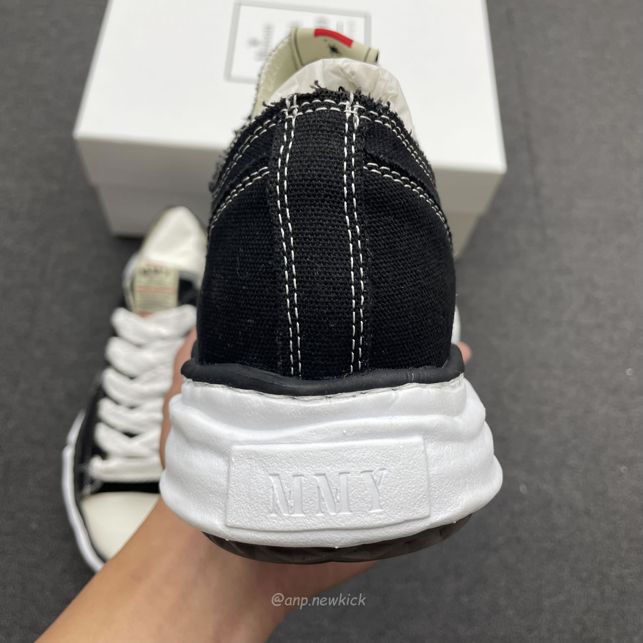 Maison Mihara Yasuhiro Hank Low Top Sneakers Black (16) - www.newkick.vip